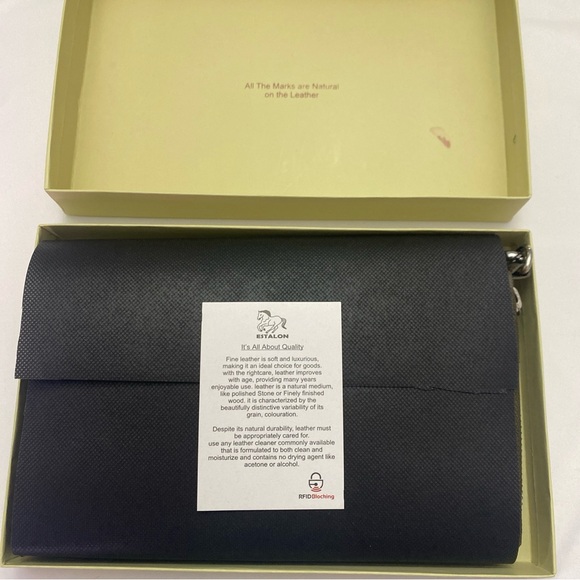 Estalon Womens Zip around Leather RFID Protection Wristlet Wallet Dark Navy Blue - Picture 7 of 8